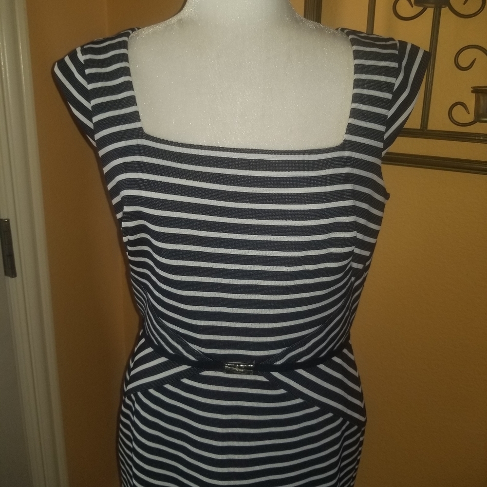 Ann Taylor Dress - Picture 2 of 8